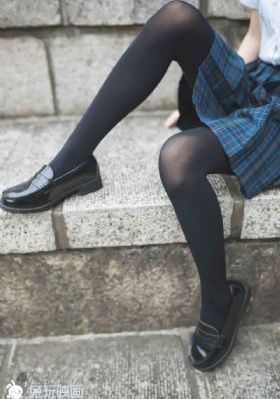 于子涵与摄影师的拍摄地点视频